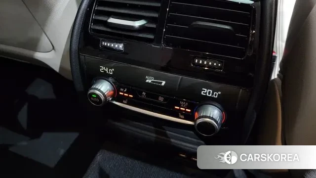 BMW 5 Series (G30) id 3758690 из Кореи 9