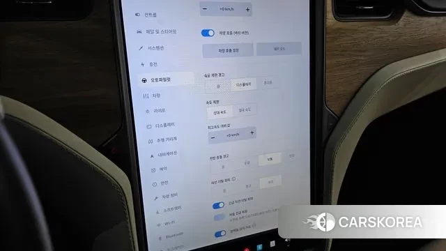 Tesla Model X id 2976231 из Кореи 9