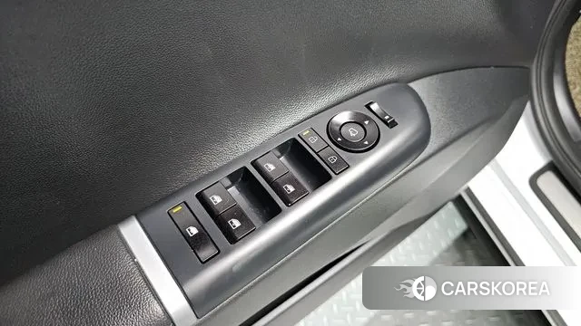 Hyundai Grandeur (GN7) id 2983895 из Кореи 9