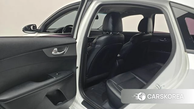 Kia Come New K3 id 4652010 из Кореи 9