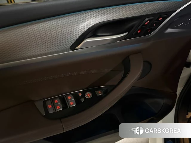 BMW X3 (G01) id 3824885 из Кореи 9