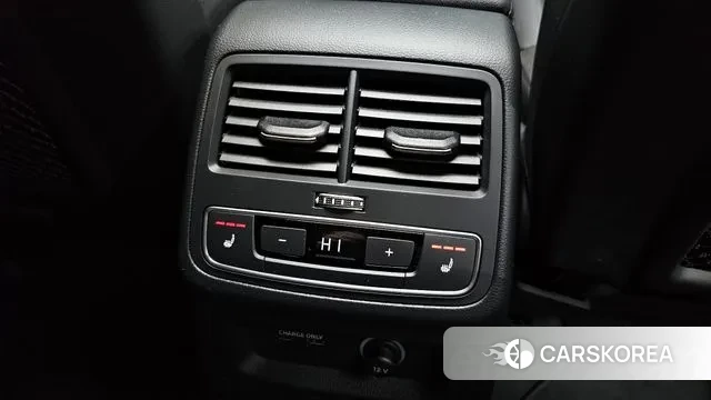 Audi A4 (B9) id 3676095 из Кореи 9