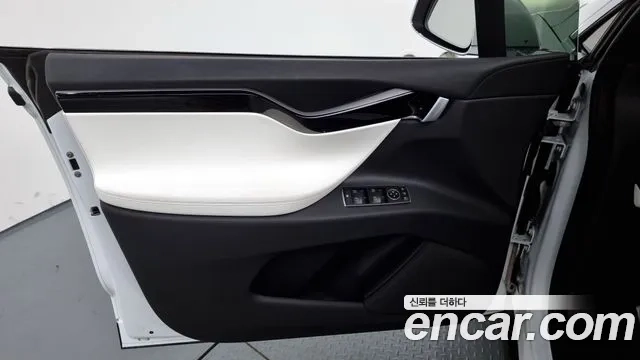 Tesla Model X id 2916825 из Кореи 9