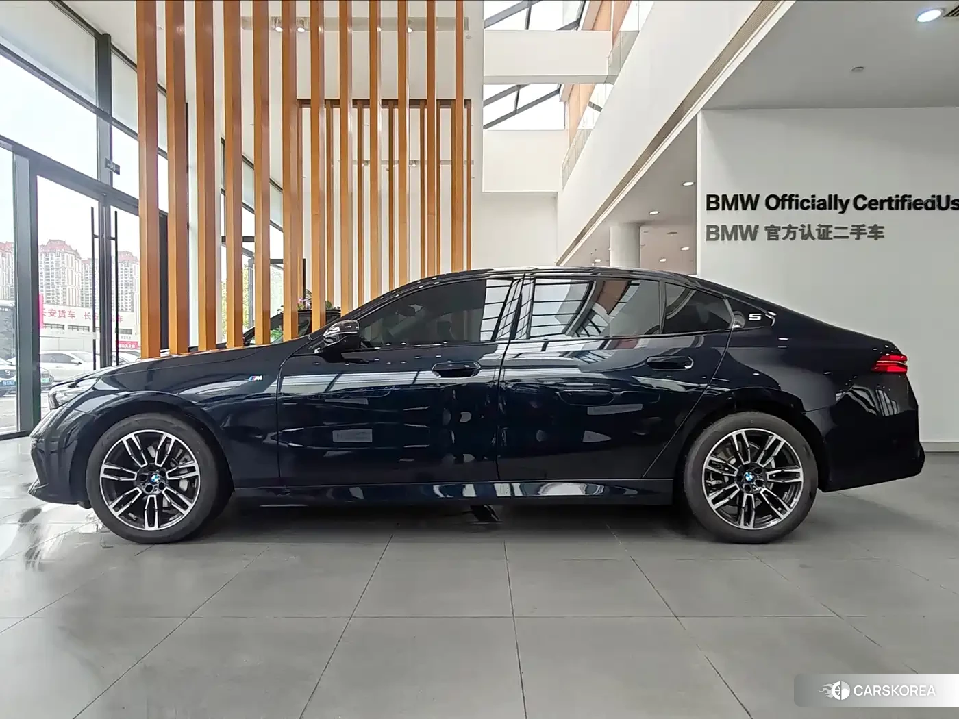 BMW 5 series id 4686072 из Китая 9