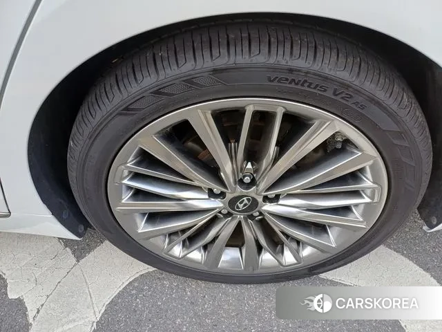 Hyundai Grandeur IG id 3325162 из Кореи 9