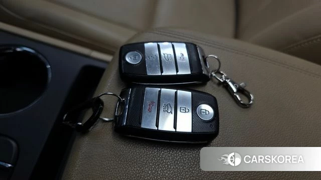 Kia The New Carnival id 3801638 из Кореи 9