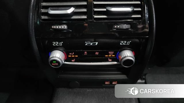 BMW 5 Series (G30) id 3795254 из Кореи 9