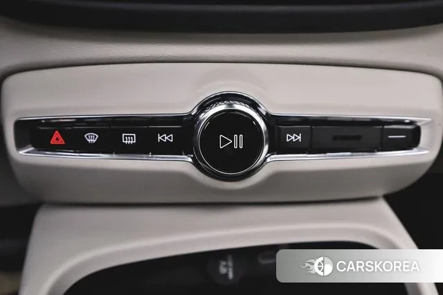 Volvo XC40 id 3057866 из Кореи 9