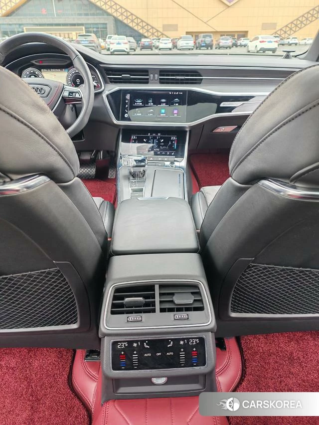 Audi A6L id 4266060 из Китая 9
