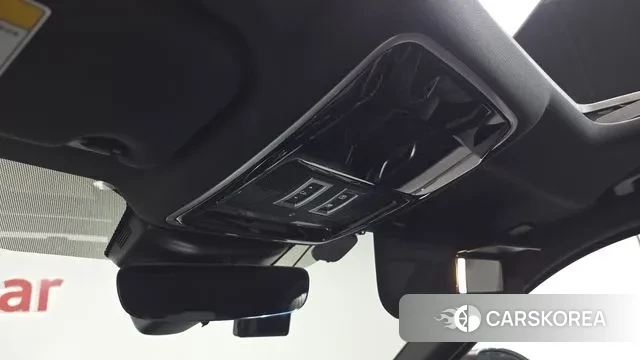 Land Rover Range Rover Velar id 3500026 из Кореи 9