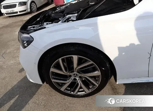 Mercedes-Benz E-Class W214 id 3477171 из Кореи 9