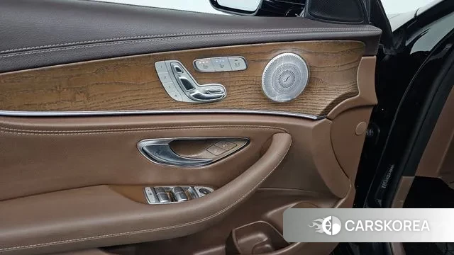 Mercedes-Benz E-Class W213 id 3422974 из Кореи 9