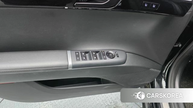 Hyundai Grandeur (GN7) id 4488011 из Кореи 9