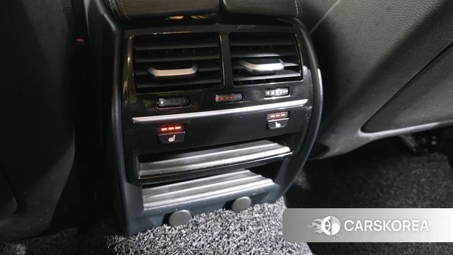 BMW 5 Series (G30) id 4662938 из Кореи 9