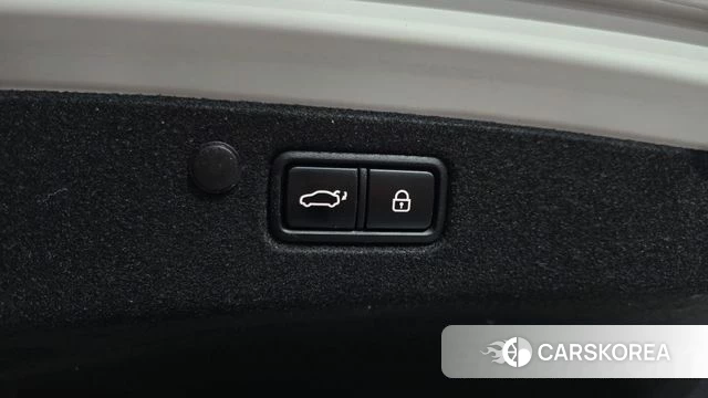Hyundai The New Grandeur IG Hybrid id 4753889 из Кореи 9