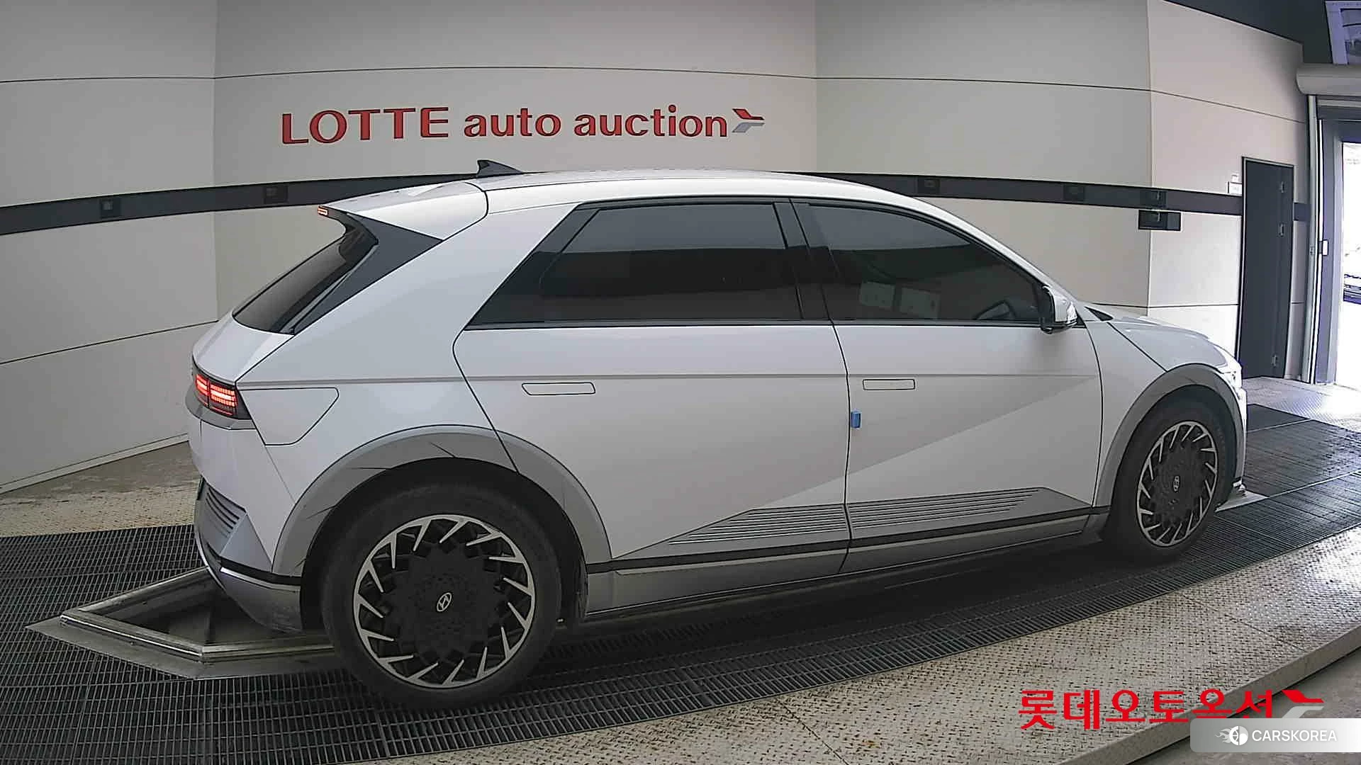 Hyundai IONIQ 5 id 4504380 из Кореи 9