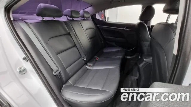 Hyundai Avante AD id 2933015 из Кореи 9