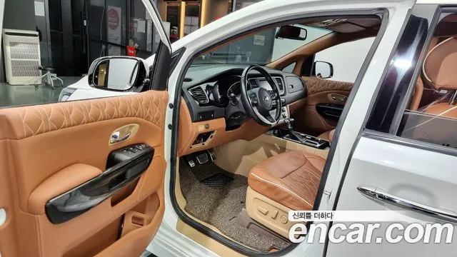 Kia The New Carnival id 2538033 из Кореи 9