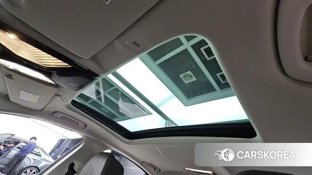 BMW 5 Series (G30) id 3692062 из Кореи 9