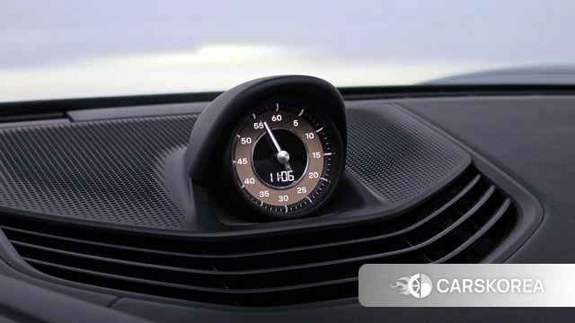 Porsche Taycan id 4201693 из Кореи 9