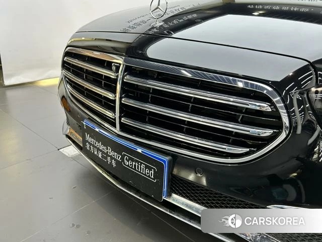 Mercedes-Benz E-class id 4279252 из Китая 9