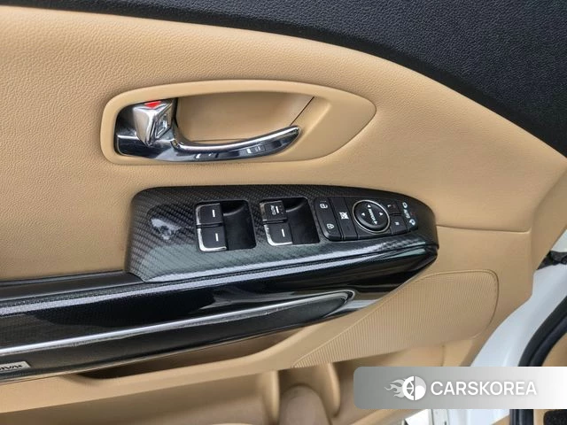 Kia All New Carnival id 3982231 из Кореи 9