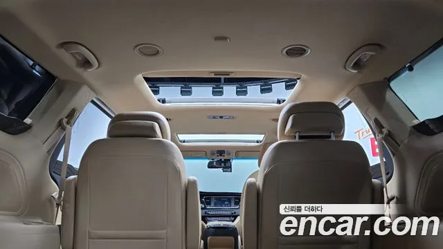 Kia The New Carnival id 2850760 из Кореи 9