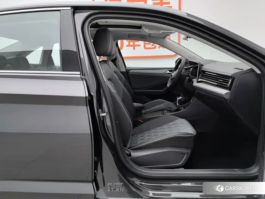 Volkswagen Sagitar id 4599832 из Китая 9