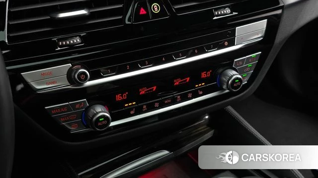 BMW 5 Series (G30) id 3923047 из Кореи 9