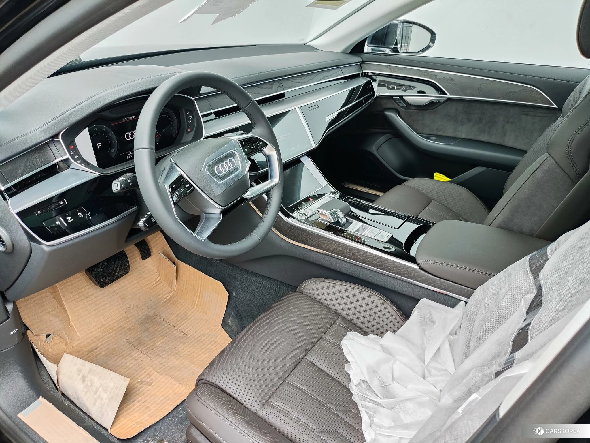 Audi A8 id 4426743 из Китая 9