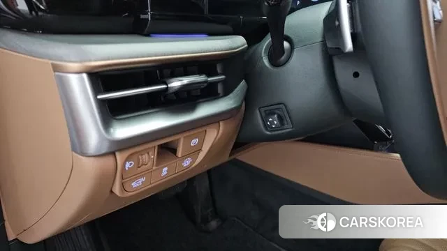 Hyundai Grandeur Hybrid (GN7) id 3633890 из Кореи 9