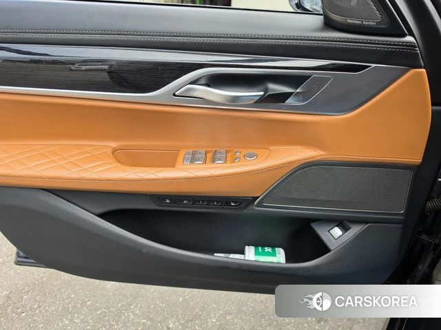 BMW 7 Series (G11) id 4180230 из Кореи 9