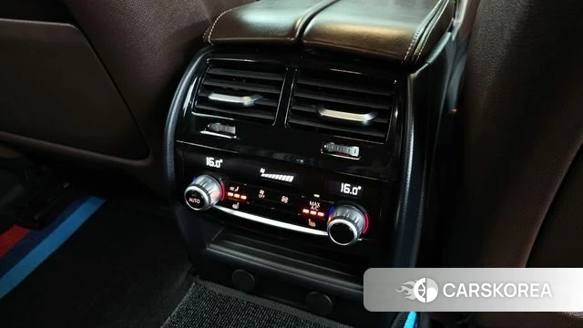 BMW 5 Series (G30) id 3899859 из Кореи 9