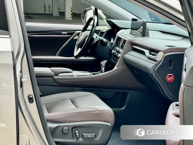 Lexus RX id 4365824 из Китая 9