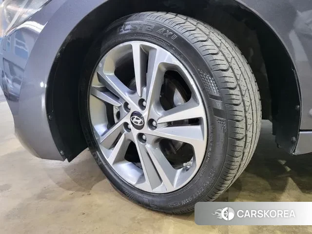 Hyundai Avante AD id 3732904 из Кореи 9