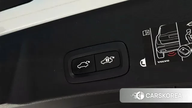 Volvo XC40 id 3013479 из Кореи 9