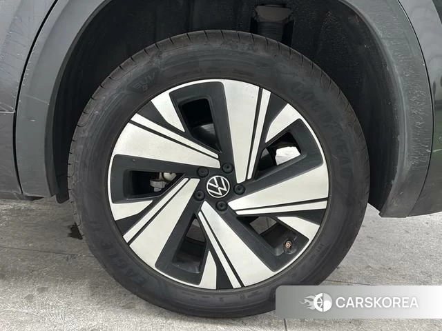 Volkswagen Tourang id 4261951 из Китая 9