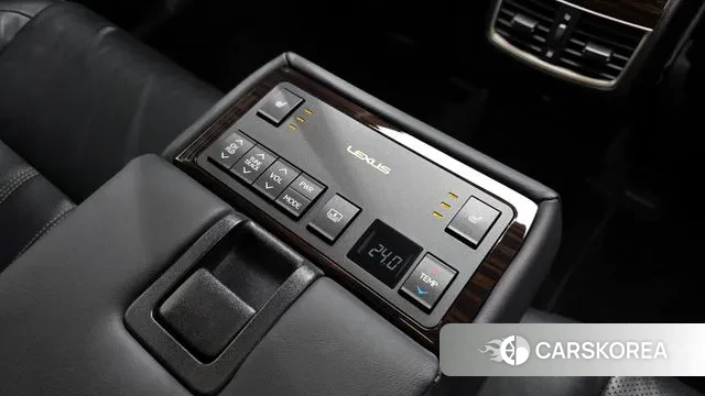 Lexus New ES300h id 3779298 из Кореи 9