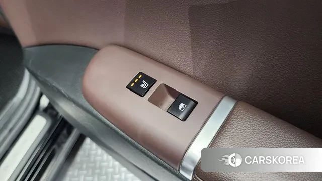 Hyundai Grandeur Hybrid (GN7) id 3027011 из Кореи 9