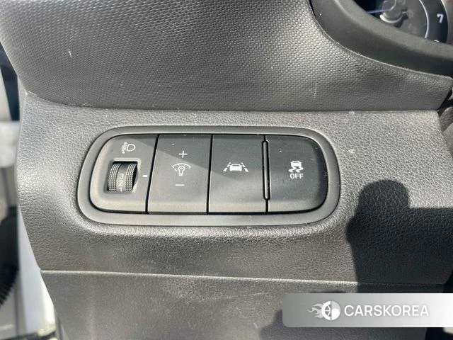 Hyundai Venue id 4203534 из Кореи 9