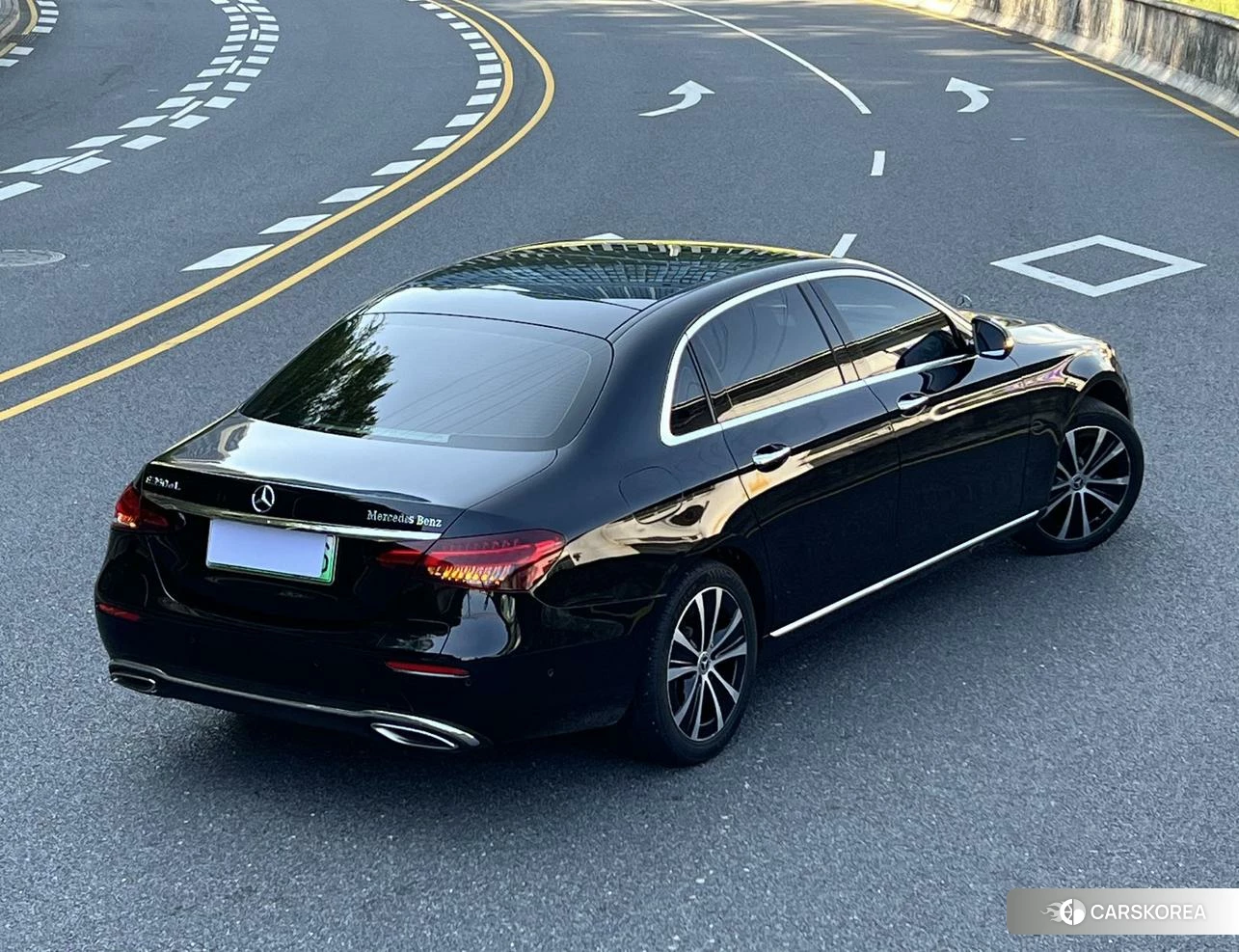 Mercedes-Benz E-class PHEV id 4421105 из Китая 9