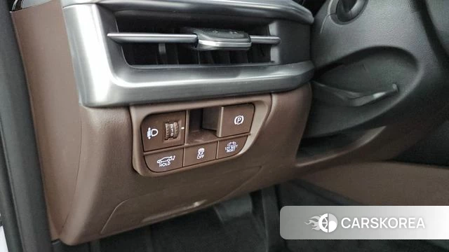 Hyundai Grandeur Hybrid (GN7) id 4623422 из Кореи 9