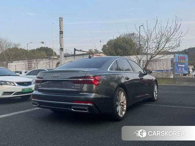 Audi A6L id 3939535 из Китая 9