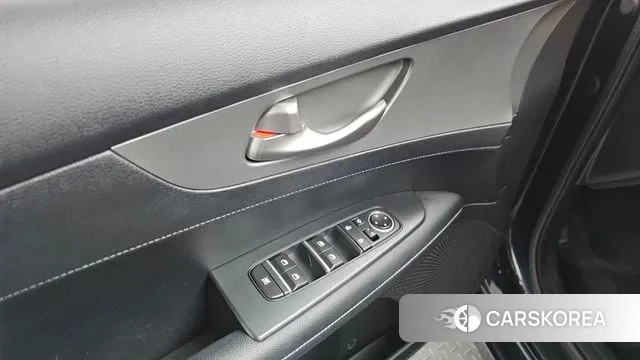 Kia Come New K3 id 3444526 из Кореи 9