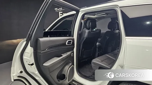 Jeep Grand Cherokee id 3008345 из Кореи 9