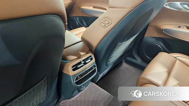 Genesis GV70 id 4281632 из Кореи 9