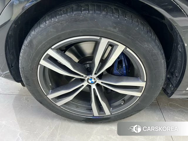 BMW X7 id 4257302 из Китая 9