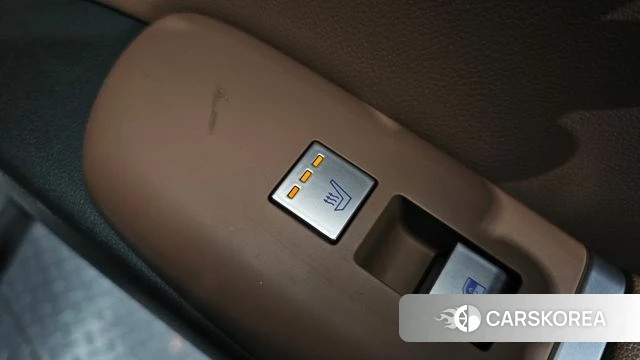 Hyundai Grandeur (GN7) id 3877338 из Кореи 9