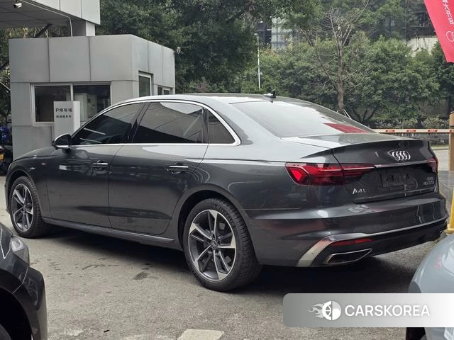 Audi A4L id 4297829 из Китая 9