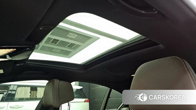 BMW 5 Series (G30) id 3842079 из Кореи 9